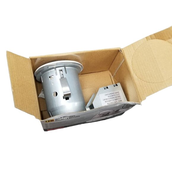 Globe LED Recessed Light Kit 9082101  3" Soft White Spot Swivel 50W 400 Lumens - Picture 3 of 11